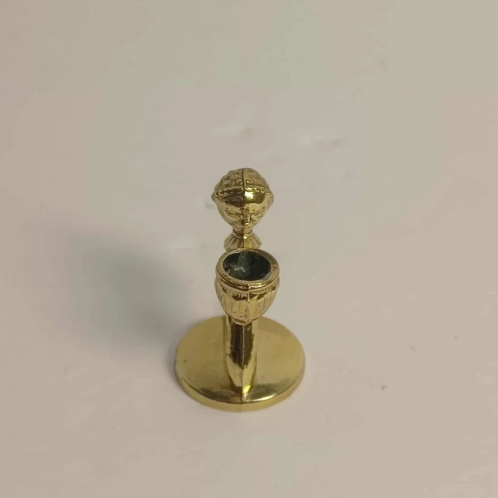 N/A charming gold